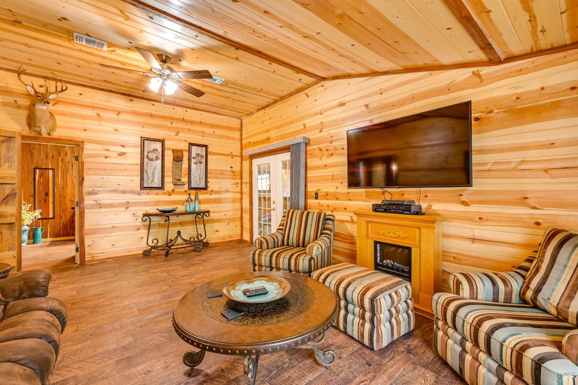 Quiet Abode With Gas Grill About 5 Miles To Broken Bow!ヴィラ エクステリア 写真