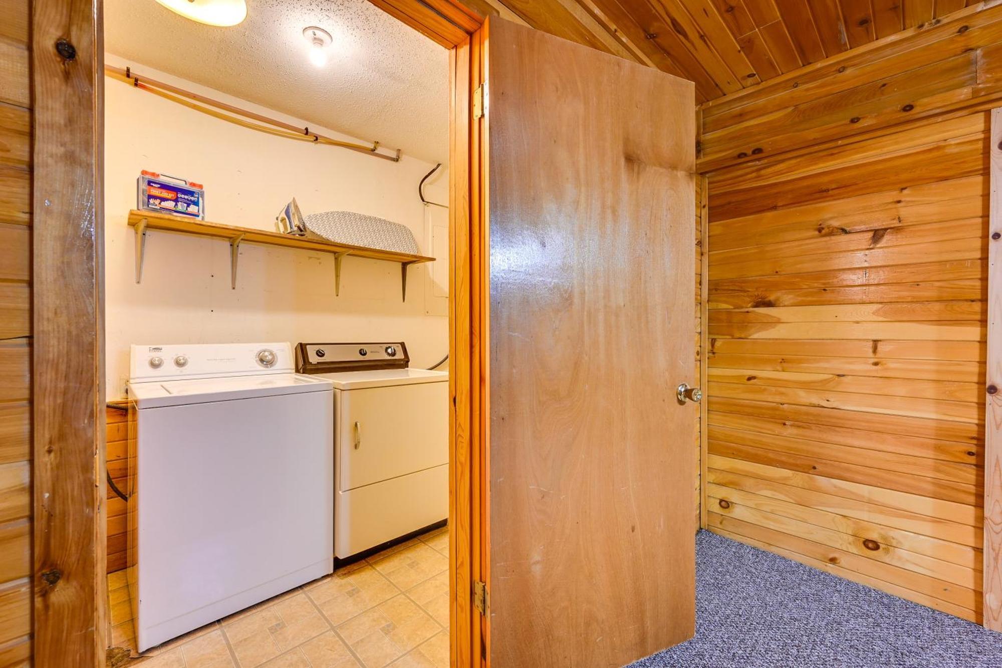 Quiet Abode With Gas Grill About 5 Miles To Broken Bow!ヴィラ エクステリア 写真