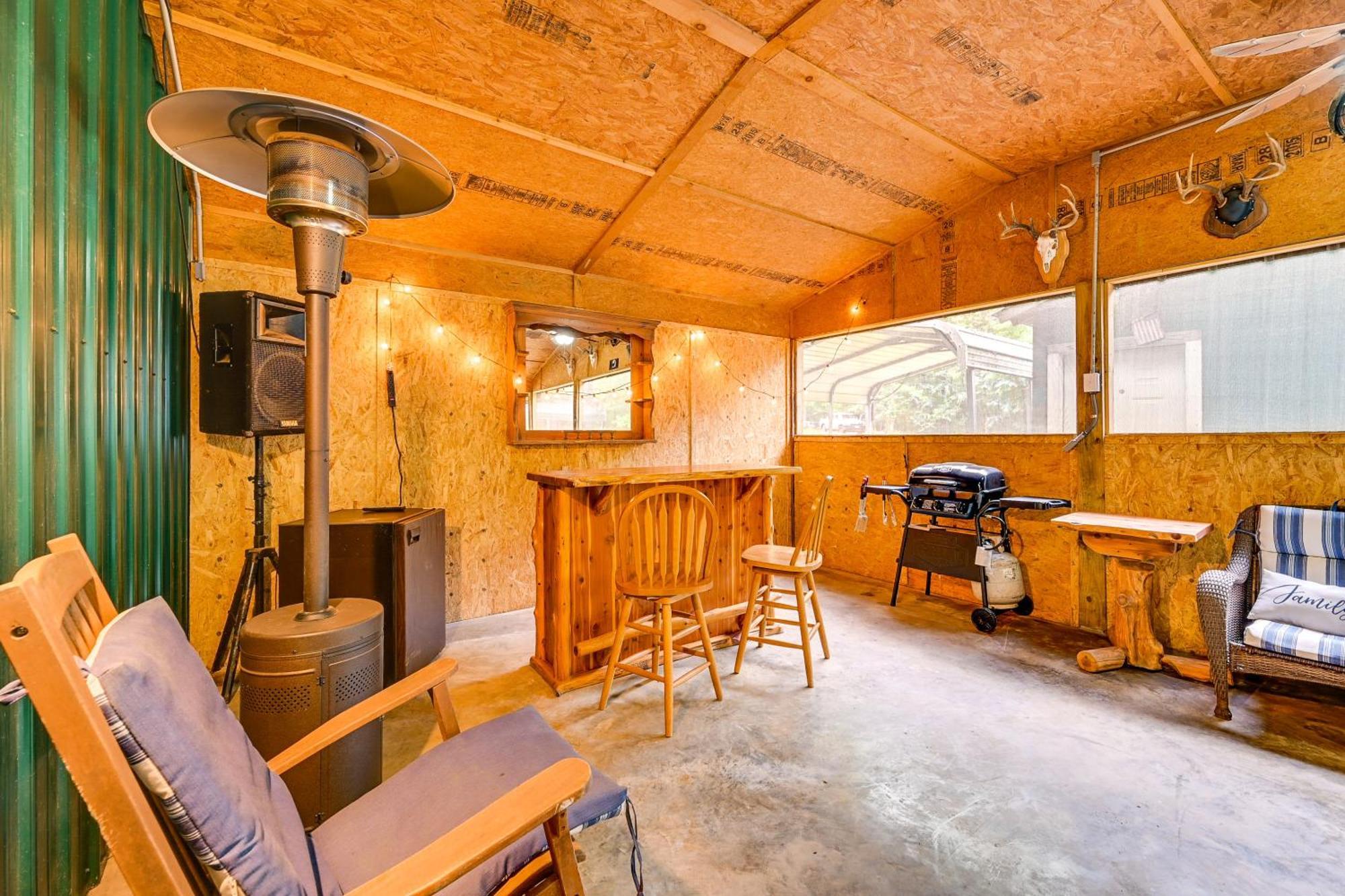 Quiet Abode With Gas Grill About 5 Miles To Broken Bow!ヴィラ エクステリア 写真